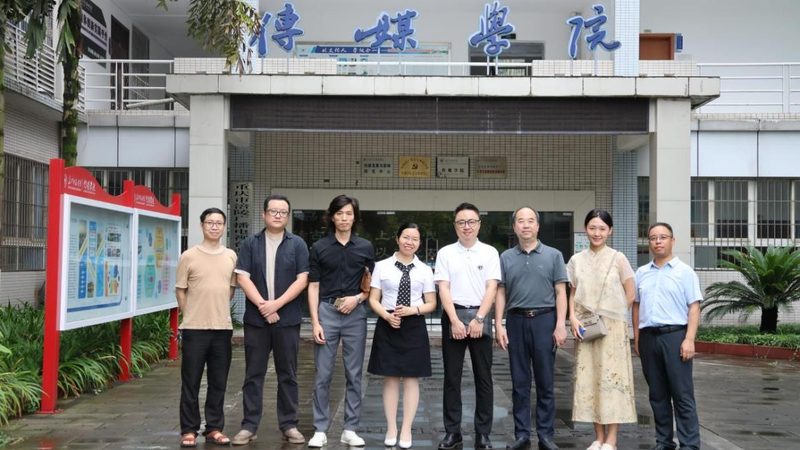 选择建筑三维动画公司时，首先要考察其资质和实力。这包括但不限于以下几点：